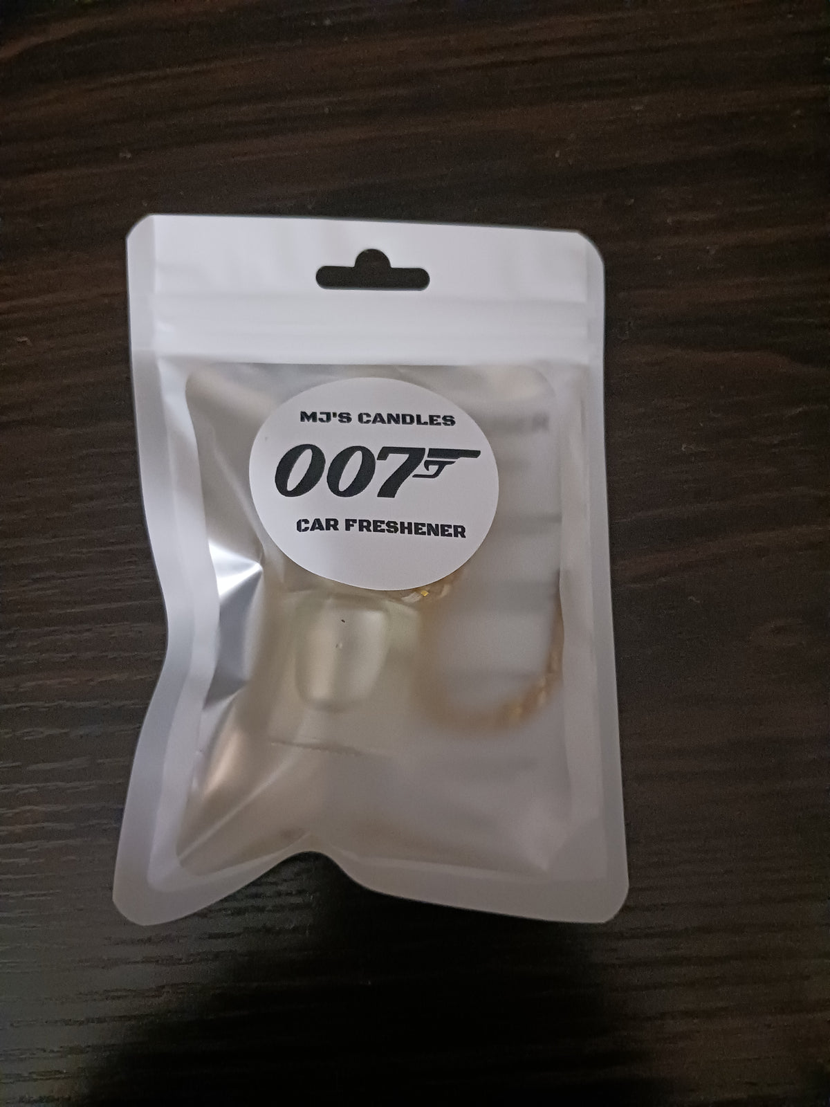 MJ'S CANDLES 007 luxury car freshener in resealable silver pouch with gold ring hook