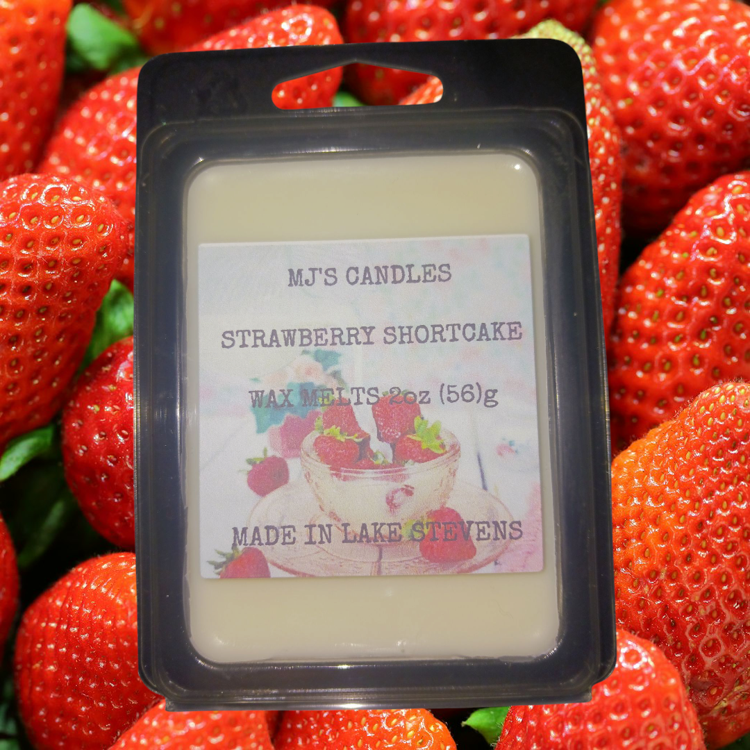 MJ'S CANDLES natural strawberry scented wax melts in black clamshell packaging labeled strawberry shortcake