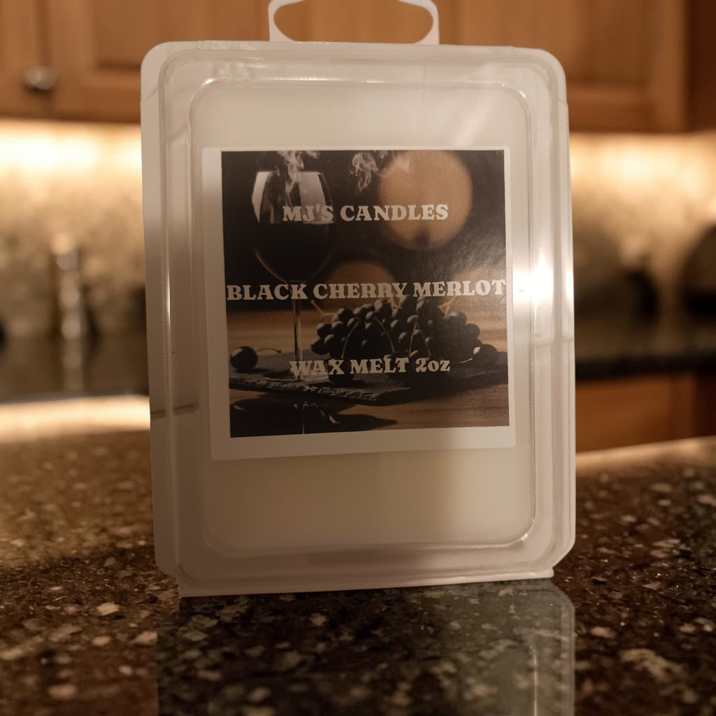 MJ'S CANDLES Black Cherry Merlot wax melt 7oz with scented wax cubes in clear clamshell packaging
